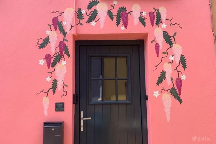 Pink Cottage, Newmans Mall, Kinsale, Co. Cork, P17H680