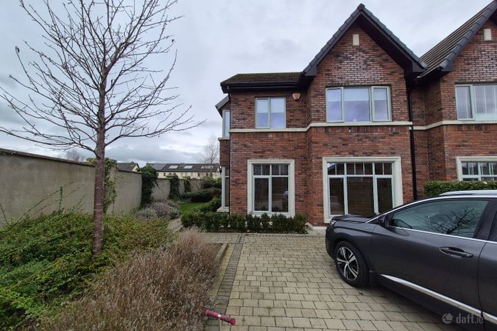 The Green, Castle Farm, Naas, Co. Kildare