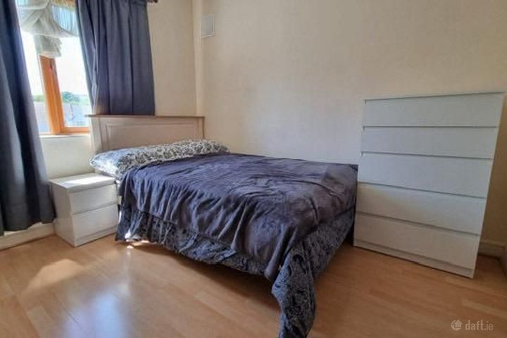 Rathfarnham, Dublin 16, Edmondstown, Dublin 16