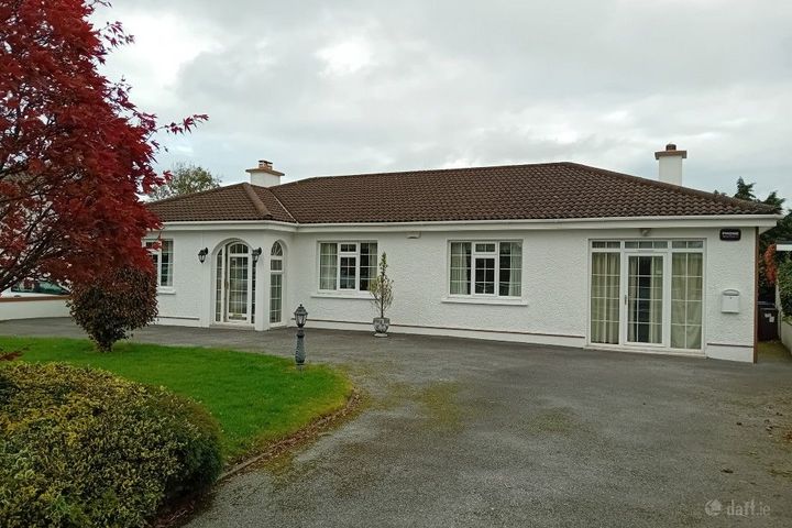 Lios an Uisce, Knockroe, Castlerea, Co. Roscommon, F45EW67