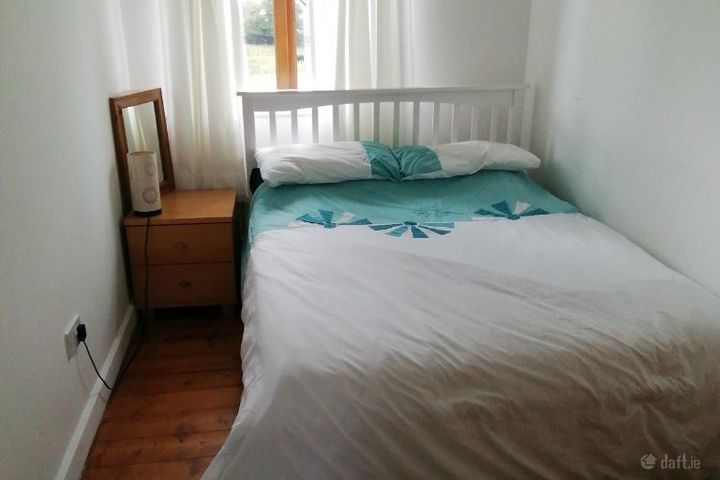 Sea Road, Clarinbridge, Co. Galway