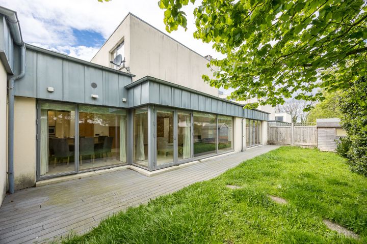 2 Thornwood, Booterstown, Dublin 4, Dublin