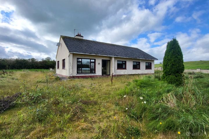 Whitehill, Riverstown, Co. Sligo, F52YK33