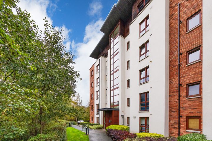 254 Parklands, Northwood, Santry, Dublin 9, D09FK65