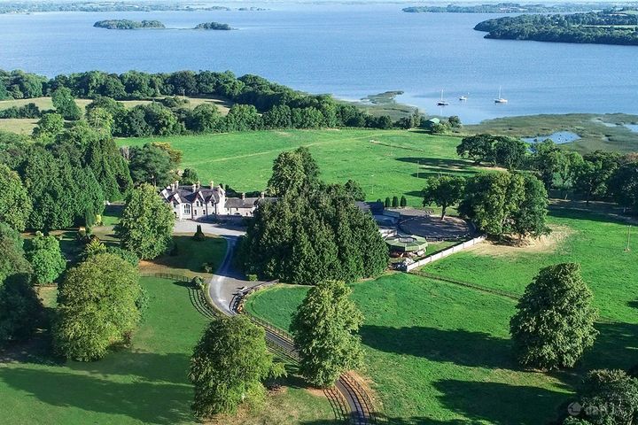 Kilteelagh House, Dromineer, Nenagh, Tipperary