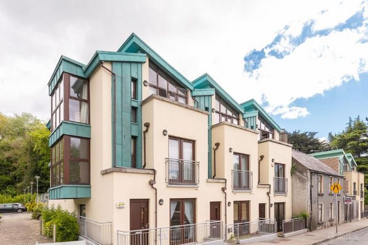 9 Chapel Hill, Martins Row, D20 V646, Chapelizod, Dublin 20