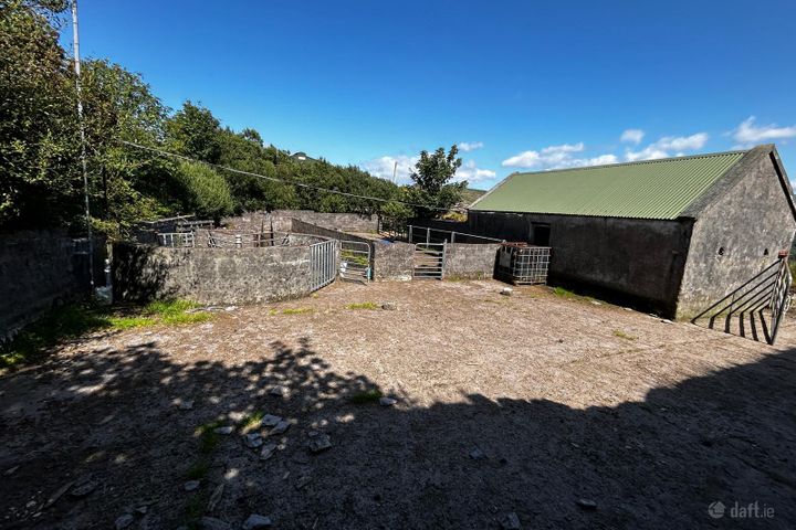 Ref 1193 - Farmlands, Coomastow, Aghatubrid, Cahersiveen, Co. Kerry