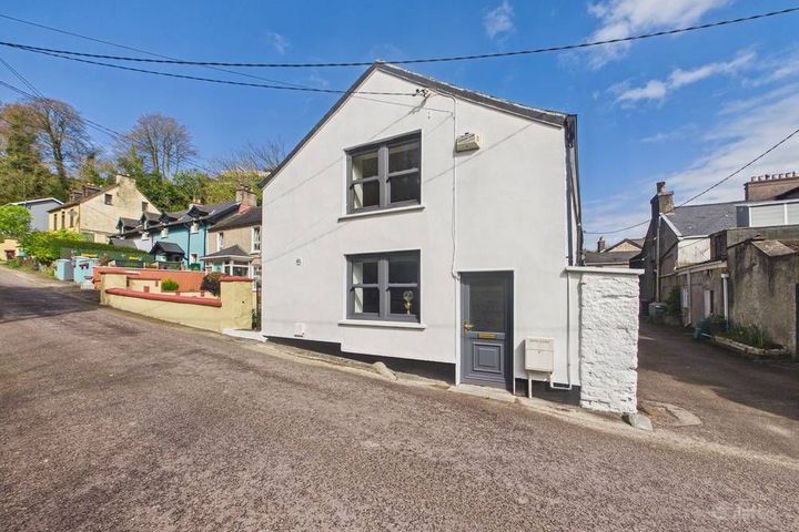 The Lodge, The Glen, Glenbrook, Co. Cork, T12H9XD