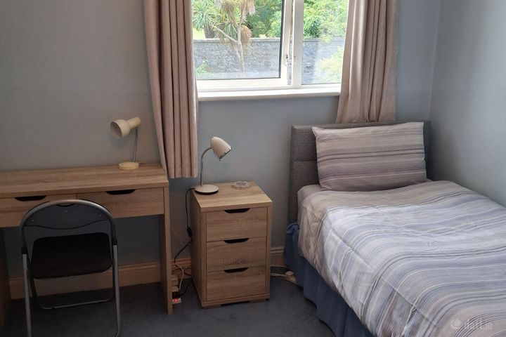 5 Days Mon-Fri Only, Private House, Stillorgan, Co. Dublin