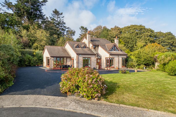 11 Woodfield, Circular Rd, Dunmore East, Waterford