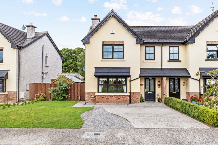 13 Crossneen Manor, Leighlin Road, Carlow, R93K7Y8