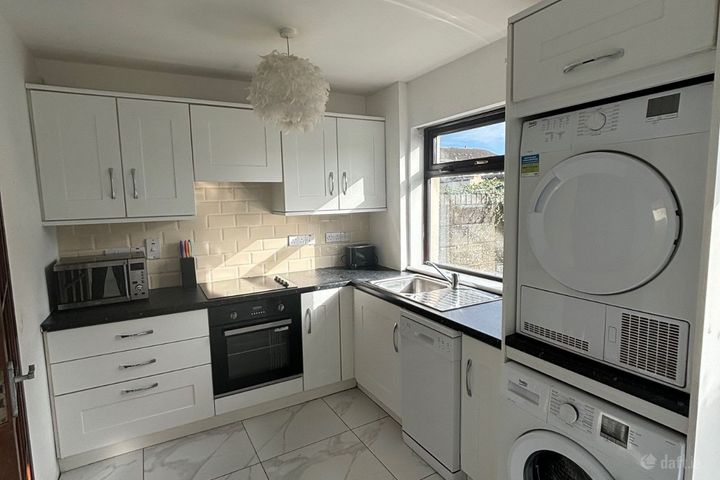 Villas 3, Muirhevnamore, Dundalk, Co. Louth