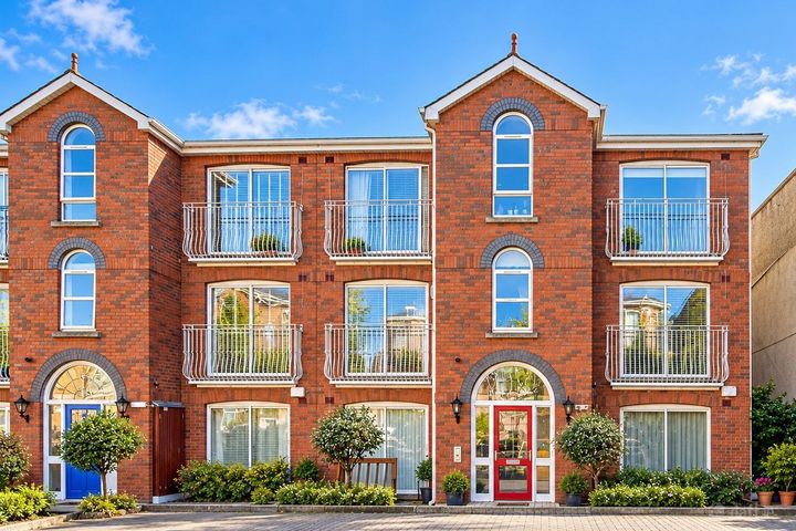 94 Derrynane Square, Innisfallen Parade, Phibsborough, Co. Dublin, D07D701