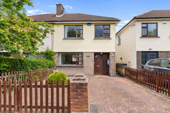Linden, 16 Athgoe Drive, Shankill, Dublin 18, D18PY80