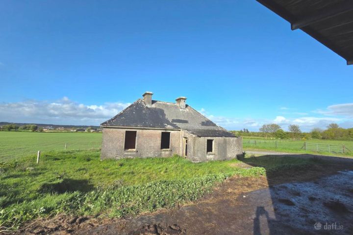 4 Bed Cottage & Farm Holding On C. 24.12 Acres, Carrowntober East, Kilkerrin, Co. Galway, H53D998