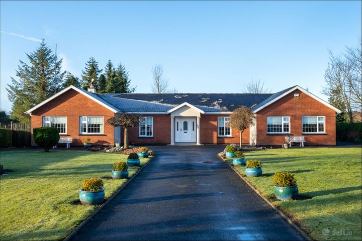 Shannoncrest, Bogganfin, Athlone, Co. Roscommon, N37P082