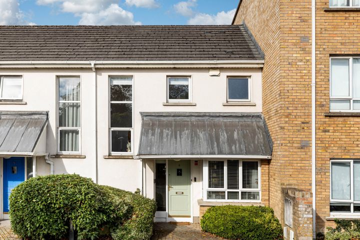 4 The Courtyard, Clonsilla, Dublin 15, D15HN9E