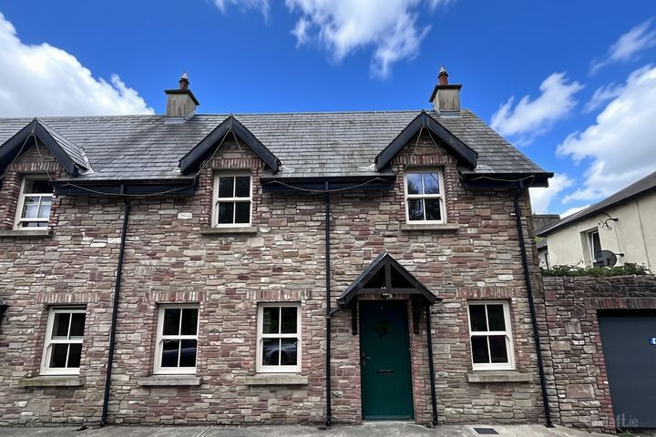 1 Kilnamanagh Close, Dundrum, Co Tipperary, E34YF34