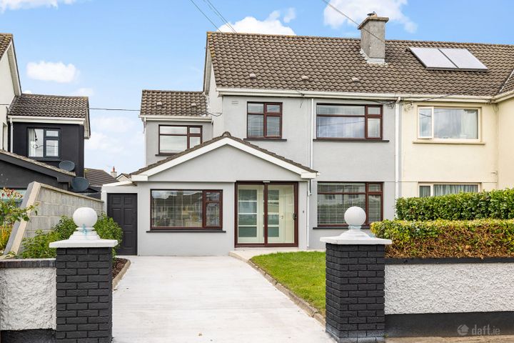 65 College Park, Newbridge, Co. Kildare, W12PR88