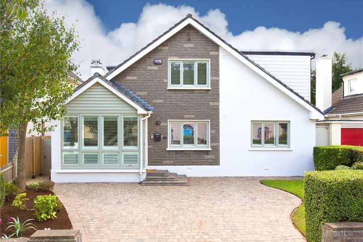 11 Meadow Close, Newtownpark Ave, Blackrock, Dublin