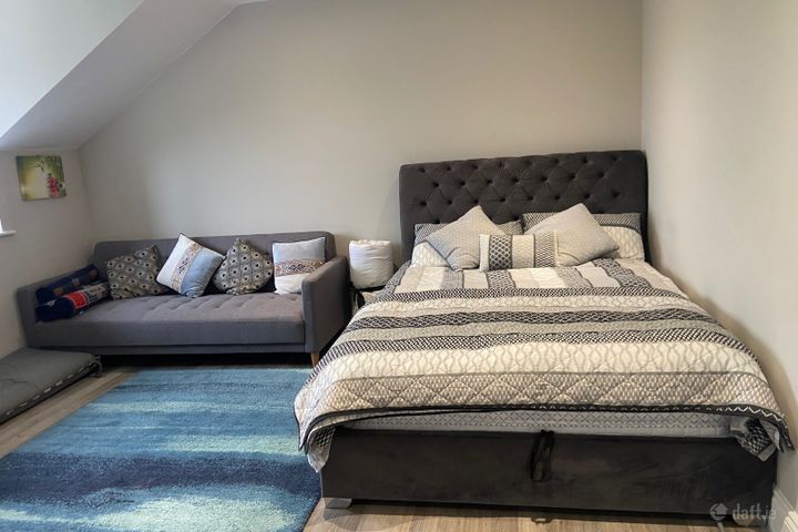 9 Rowan Walk, Kilcarbery, Dublin 22
