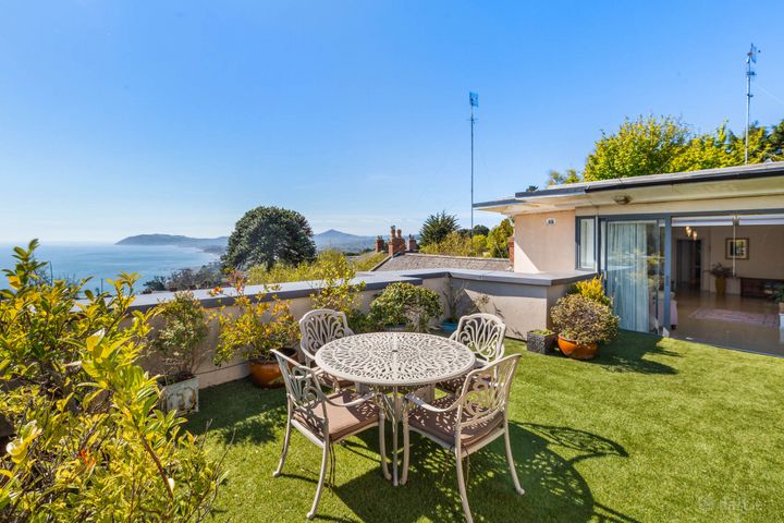 The Penthouse, No.4 Killiney Hill Plaza, Killiney, Co Dublin, A96XR62