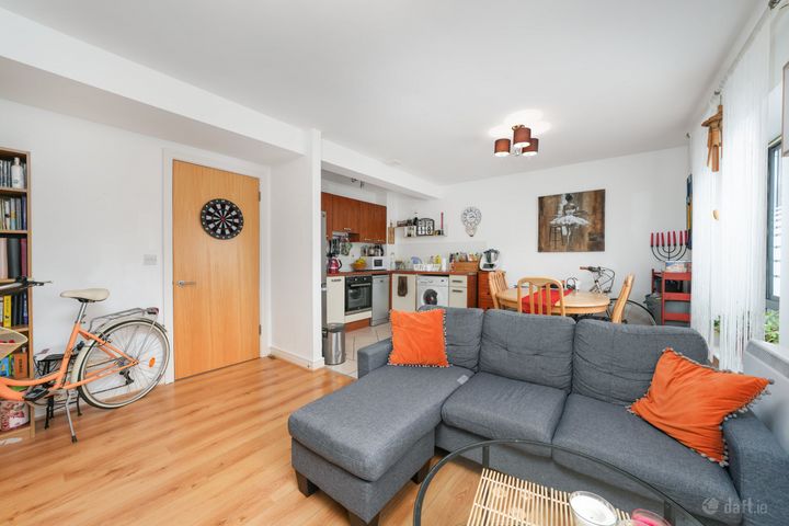 15 Marlfield Terrace, Kiltipper, Dublin 24