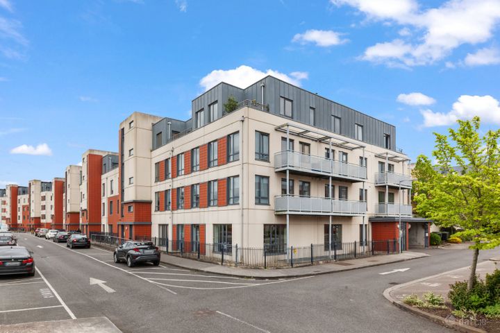 33 Clearwater Court North, Royal Canal Park, Ashtown, Dublin 15, D15WN44