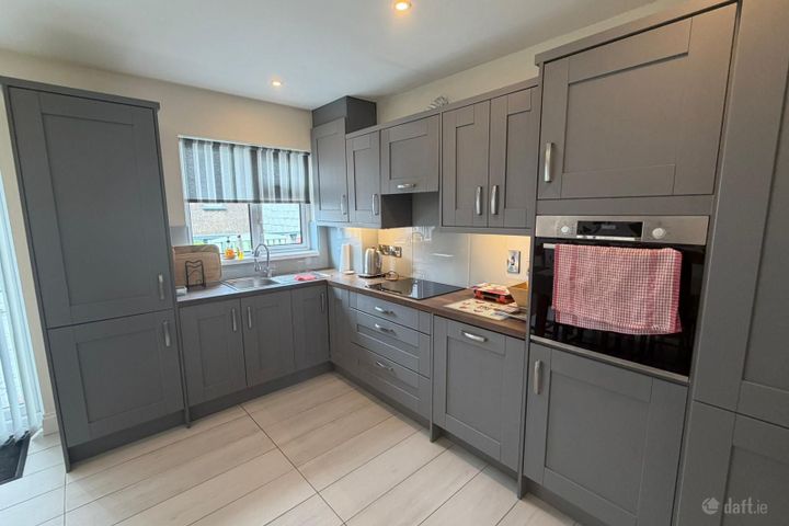 Brinrose, 8 Ringcroft View, Mahon, Co. Cork