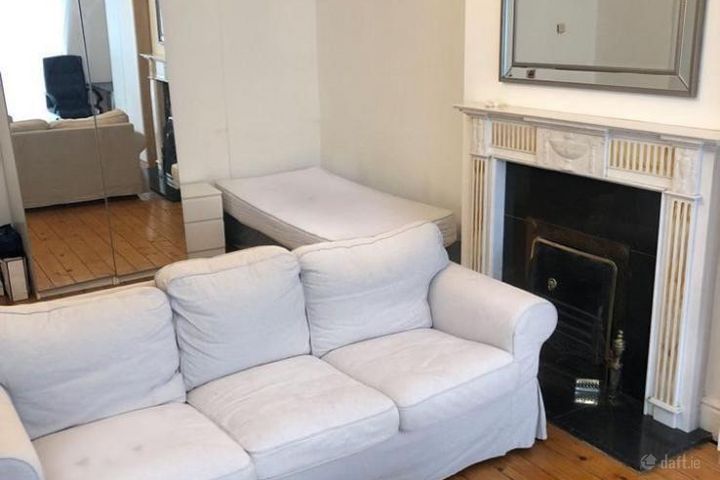 Two places  in shared twin  room .price per person  Female . Yale,Ardilea,Dublin 14, Clonskeagh, Dublin 14