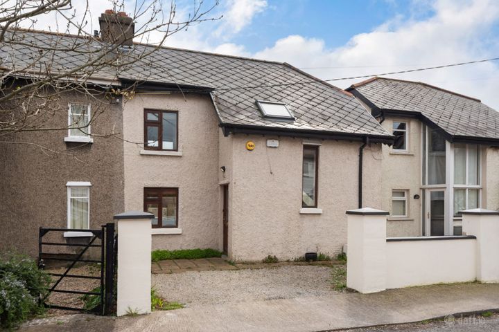 10 Seafort Gardens, Sandymount, Dublin 4, D04EW29