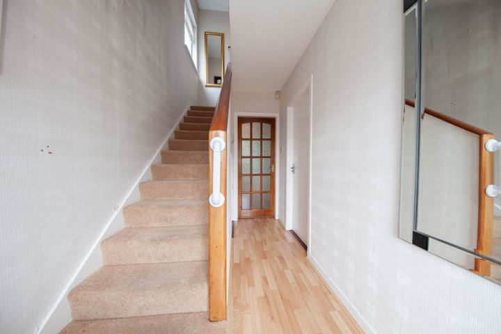 33 Lorcan Avenue, Santry, Dublin  9, Co. Dublin, D09AR26 - Photo 2