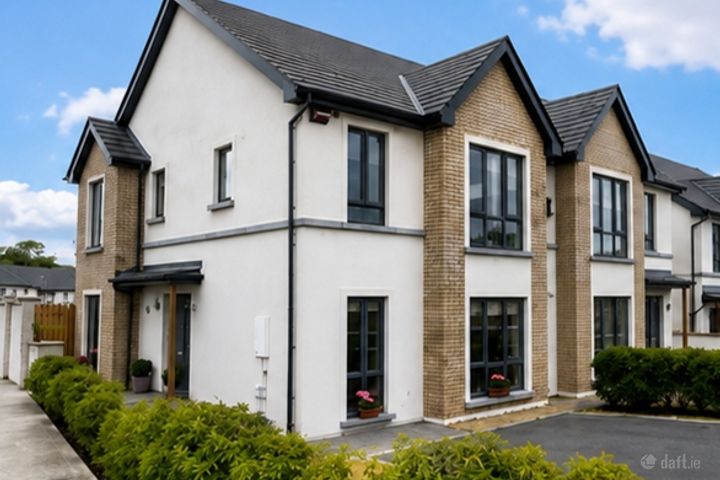 18 Crescent Avenue, Friary Walk, Callan, Co. Kilkenny, R95WK4N