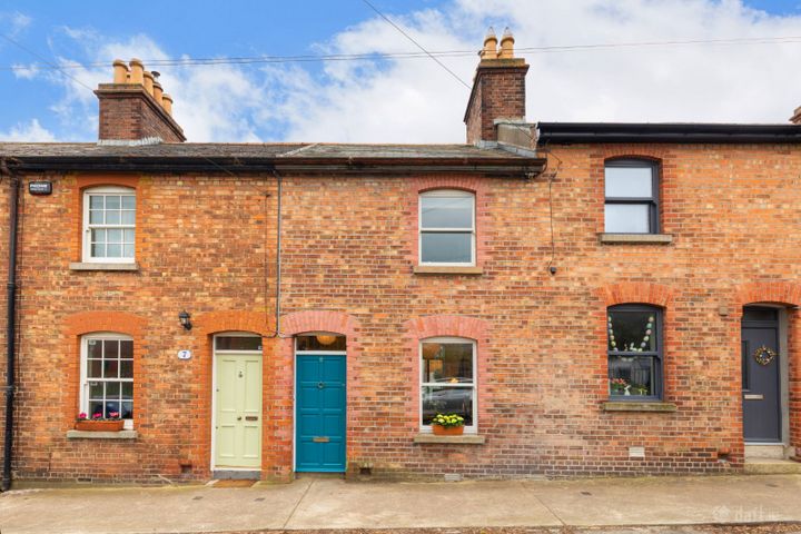 8 Eden Terrace, Glasthule, Sandycove, Co. Dublin, A96KC83