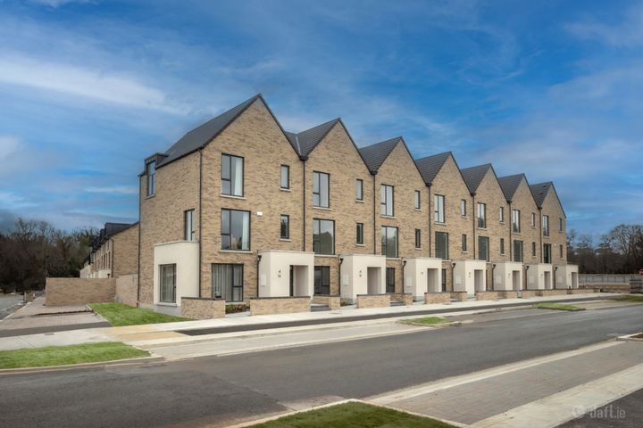 4 Bedroom Glen Style Show House, 14 Woodbrook Avenue, Shankill, Co. Dublin