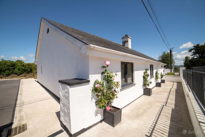 Fairyhill Lodge, Kennel Hill, Mallow, Co. Cork, P51EP6N