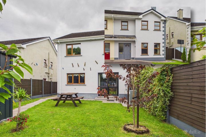 25 Hazel Court, Convent Road, Ballinrobe, Co. Mayo, F31EH92