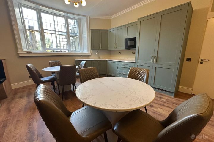 32 Fitzwilliam Place, Dublin 2