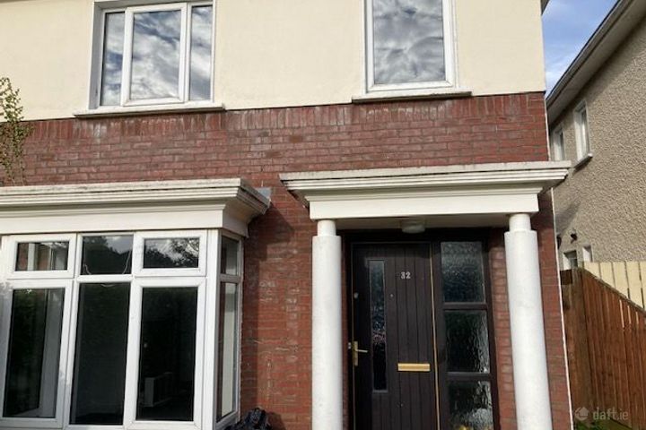 32 Woodstown Heath, Firhouse, Dublin 16