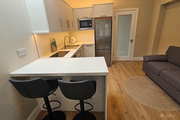 Academic year 2026/2027 (2 bed apartment) Direct commute to Trinity/ Dcu, Swords, Co. Dublin