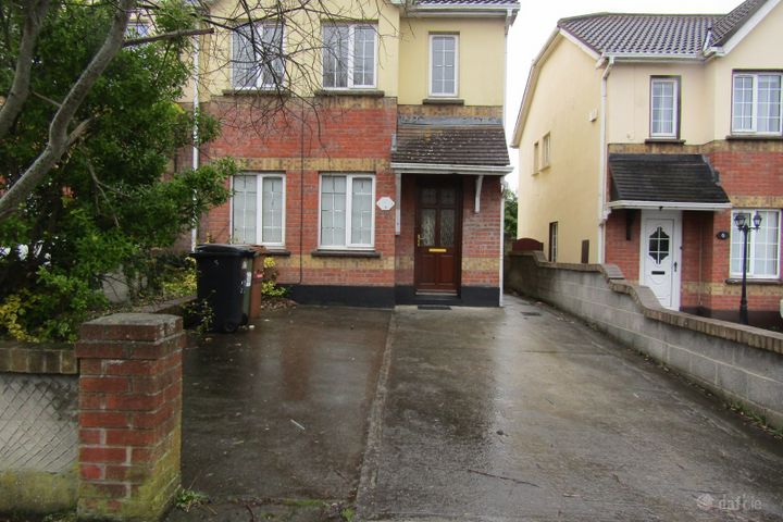 8 Warrenstown Court, Mulhuddart, Dublin 15, D15C5P6