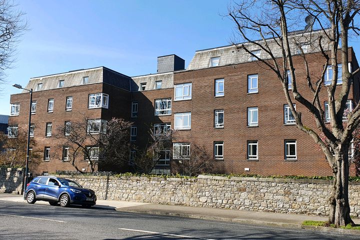 16 Clyde Court, Ballsbridge, Co. Dublin