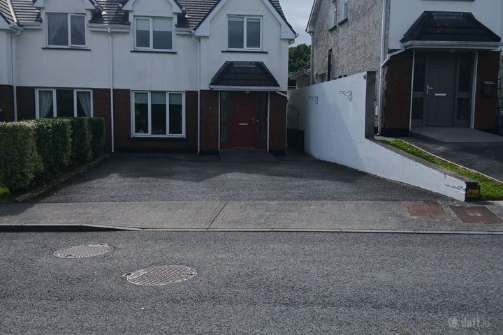 Ros Aitinn, Clybaun Road, Knocknacarra, Co. Galway