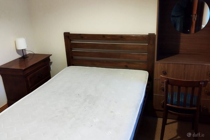 De Vesci Court, Fairgreen, Portlaoise, Co. Laois