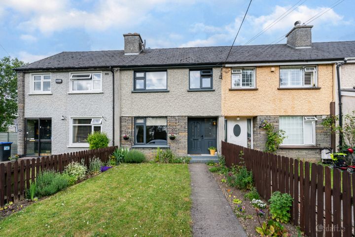 32 Saint Dominic's Park, Athy, Co. Kildare, R14X344
