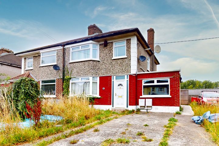 2 Brookwood Heights, Artane, Dublin 5, D05RW32