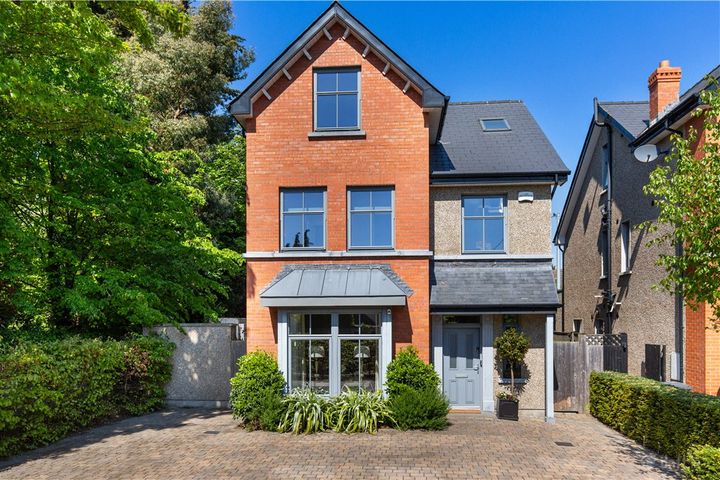 1 Stanford Park, Westminster Road, Foxrock, Dublin 18, D18V9F2