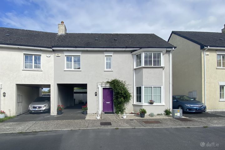 9 Station Grove, Portarlington, Co. Laois, R32W0D9