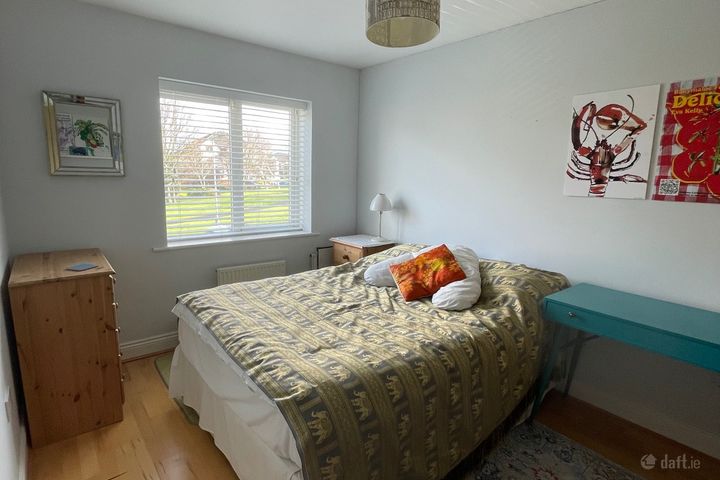 Monday–Friday accommodation Belfry Square, Citywest, Co. Dublin