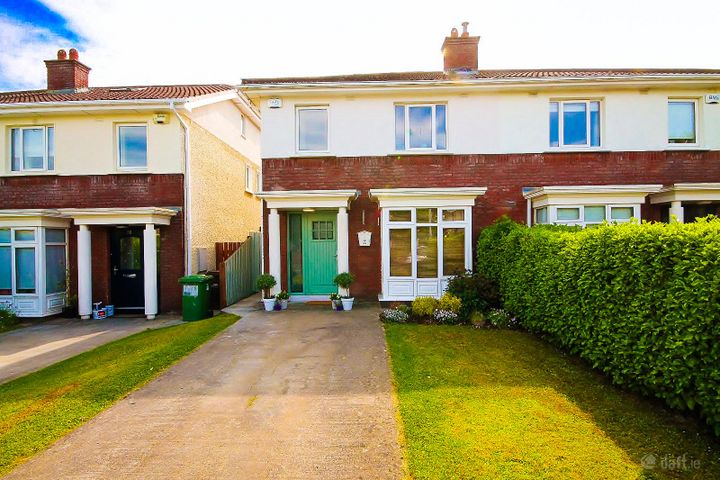 21 Woodstown Heath, Knocklyon, Dublin 16, D16N778